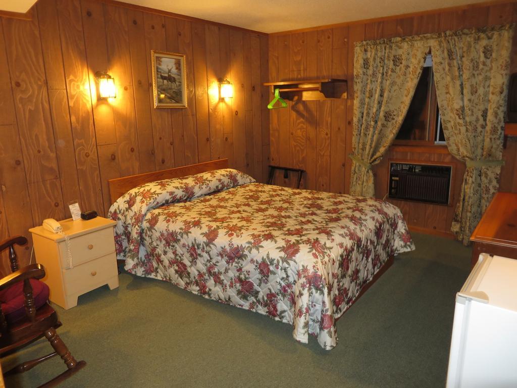 Travelers Inn Motel Игл-Ривер Номер фото